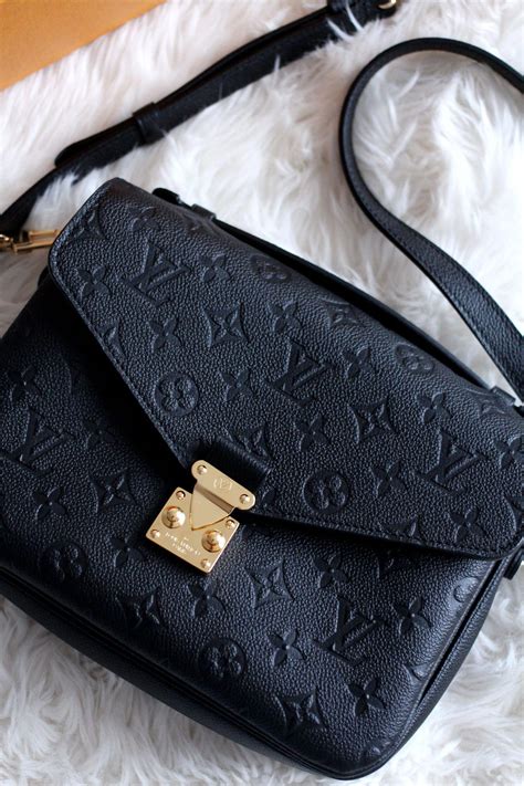 louis vuitton monogram empreinte leather pochette metis bag|louis vuitton pochette metis crossbody.